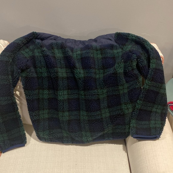 Vineyard Vines New without tags Sherpa jacket. Never worn! - Picture 3 of 4